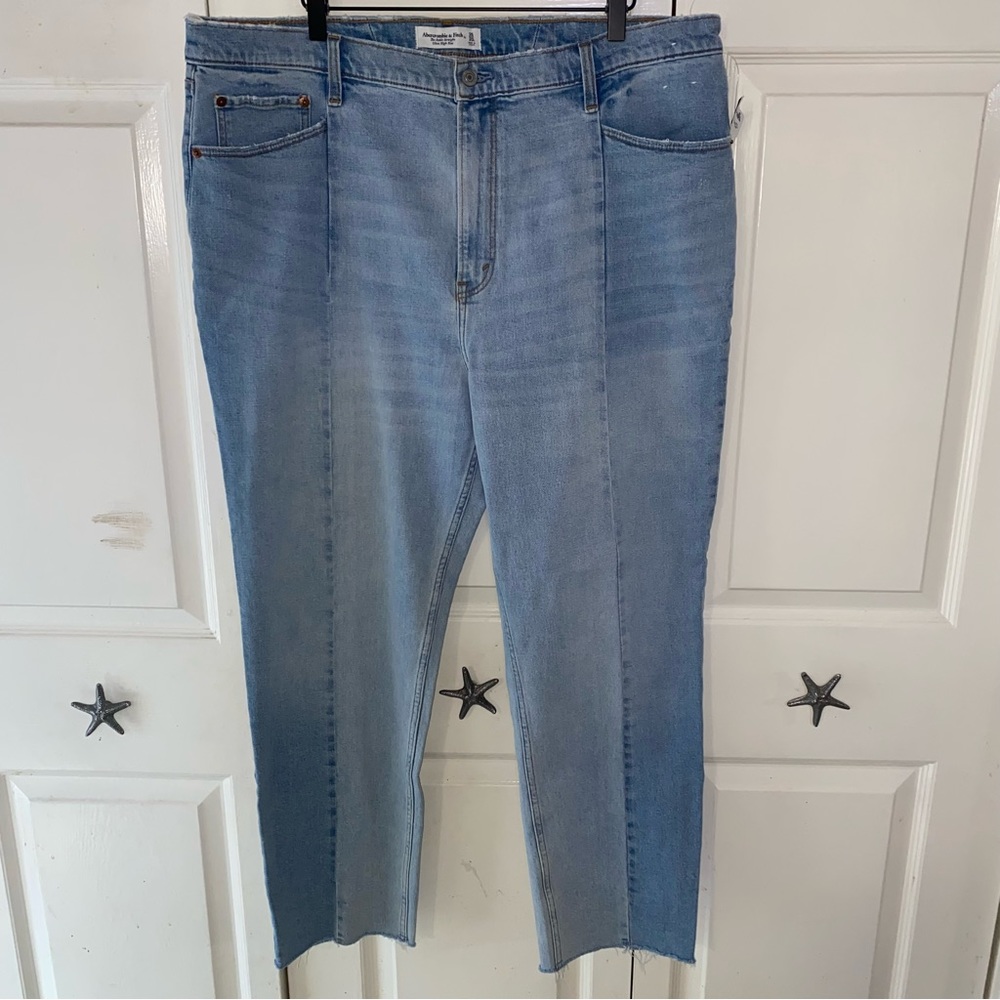 NWT Abercrombie & Fitch Jeans 35/20L
